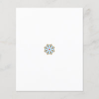 una flor azul y marrón con un centro rojo