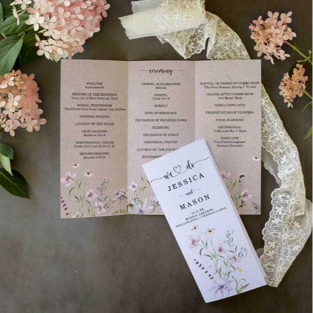Flyer Whimsical Wildflower Triple Wedding Program (Subido por el creador)