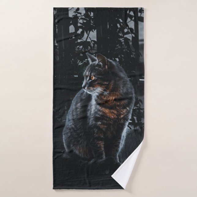 FOCO SELECTIVO DEL GATO DE TABBY DE PLATA (Toalla de baño)