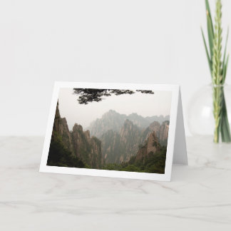 Foggy Mountain Scenery Tarjeta de felicitación dob