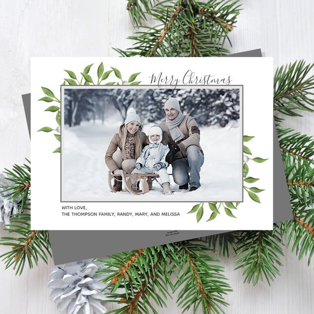 Foliage tradicional de Foliage de Feliz Navidad (Merry Christmas holiday greenery photo card with a grey border. )