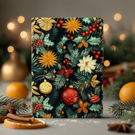 Follaje clásico de Navidad con acento rojo y dorad