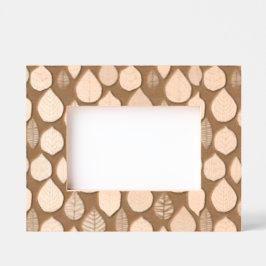 Folleto con láser grabado