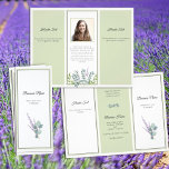 Folleto fotográfico profesional de Eucalyptus<br><div class="desc">Triple doblado, folleto de negocios para una mujer profesional, con lugar para una foto personal. Las hojas de eucalipto verde claro con estribos de lavanda decoran cada lado. texto personalizar en las tres páginas de cada lado. Las secciones alternan entre verde claro y blanco con "texto de cabecera" y plantillas...</div>