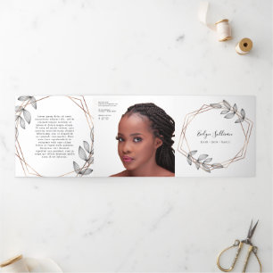 Folleto triplicado de marco geométrico de oliga