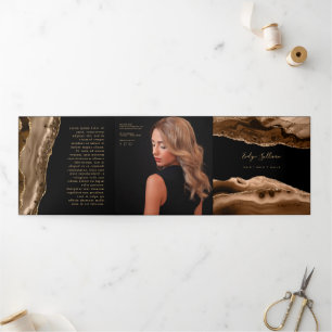 Folleto tripliego de marrón agado