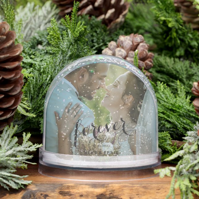 Forever Snow Globe Gift for Love and Remembrance (Invierno)
