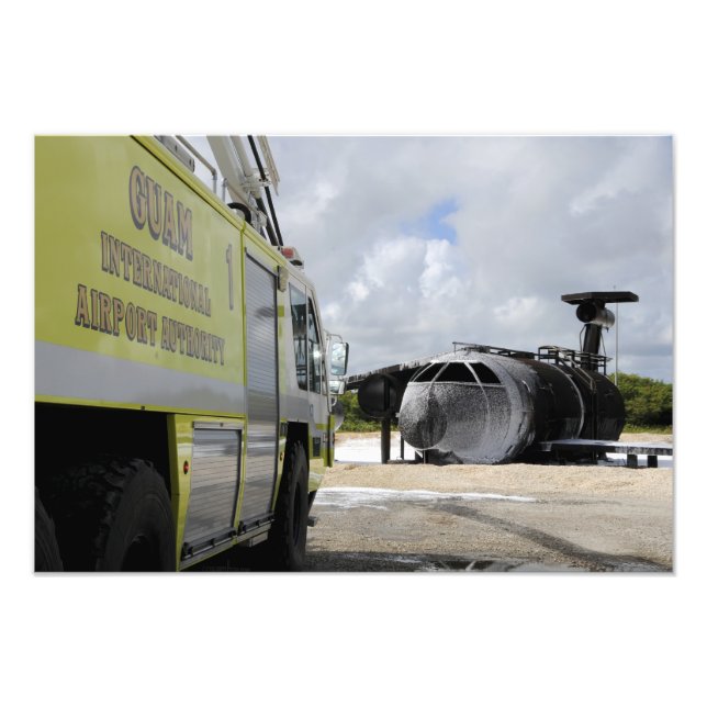 Foto Aeropuerto WONPAT de Guam (Frente)