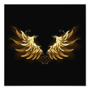Foto Alas del Ángel de Oro sobre fondo negro