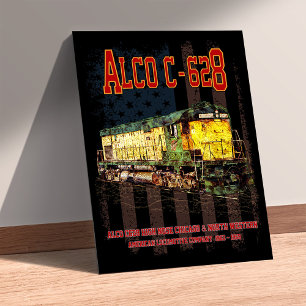 Foto Alco C-628 Locomotora Diesel y bandera estadounide