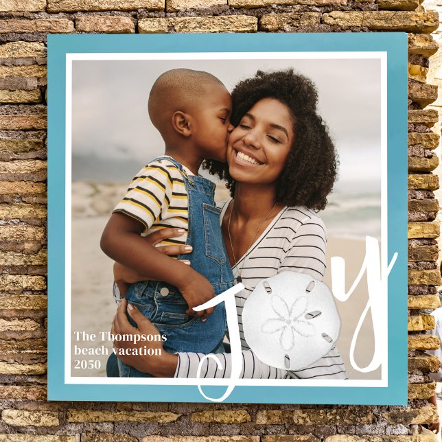 Foto Alegría fotográfica familiar personalizada (Holiday joy typography style photo print with a turquoise background.)