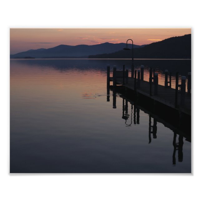 Foto Amanecer en el muelle del lago George New York (Frente)