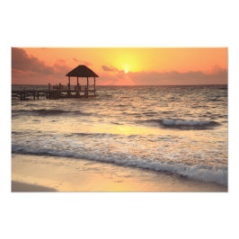 Foto Amanecer tranquilo por la mañana sobre el mar Cari