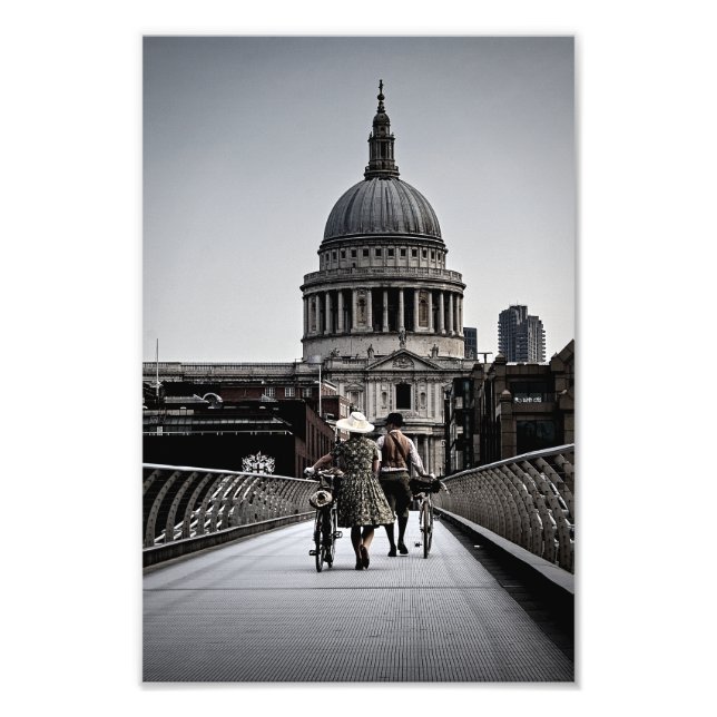 Foto Años 1940 En el Puente del Milenio Londres (6331) (Frente)