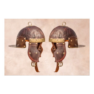 Foto Antiguo casco militar romano