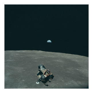 Foto Apollo Lunar Lander y Earrise Over Moon