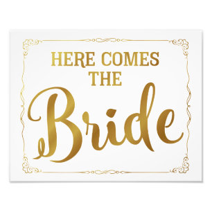 Foto aquí viene el oro del boda de novia