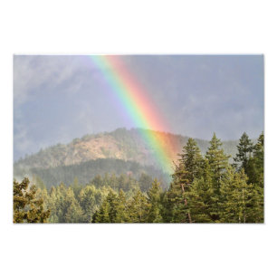 Foto Arco iris sobre las montañas