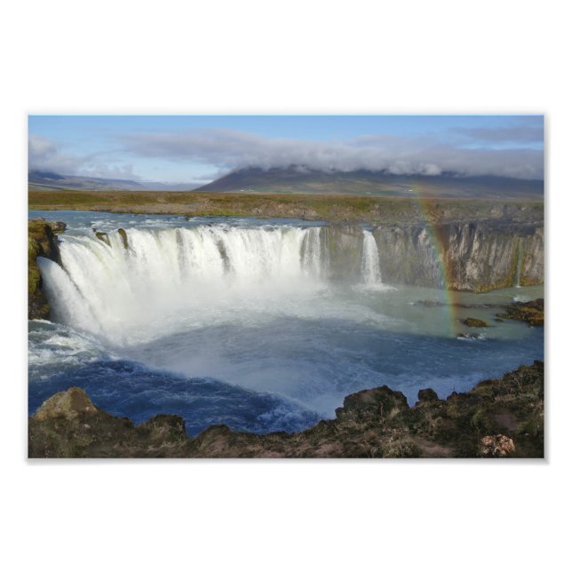 Foto Arcoiris sobre la caída de agua del río Godafoss,  (Frente)