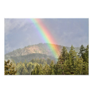 Foto Arcoiris sobre las montañas
