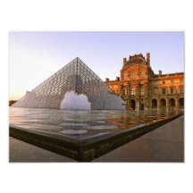 Atardecer en el Museo del Louvre, París, Francia