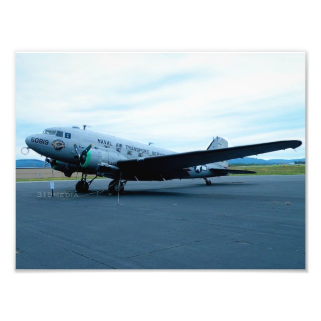 Foto Avión de guerra DC-3 (Frente)