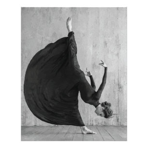 Foto Bailarina Victoriana en Movimiento