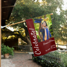 Foto: Bandera de la casa de Año y Escuela