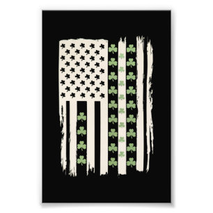 Foto Bandera estadounidense con tréboles para St Patric