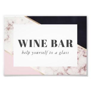 Foto Bar de vino de mármol moderno chic