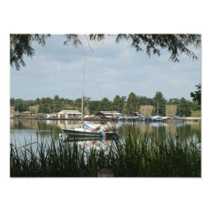 Foto Barco anclado en un lago de Placid