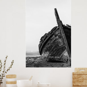 Foto Barco de vela tradicional del río Tajo quemado y d