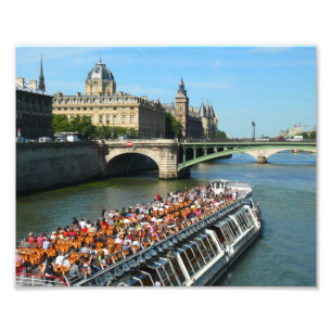 Foto Barco del viaje en el río Sena en París