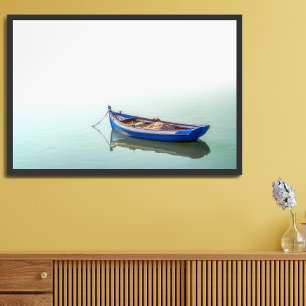 Foto Barco viejo de Aiola. Pequeño bote de remos en la