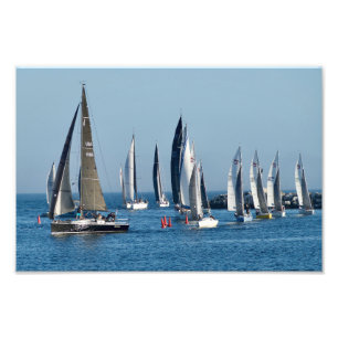 Foto Barcos De Vela Entrando Al Canal. Marina Del Rey,