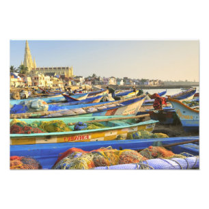 Foto Barcos preparándose para la pesca, La Iglesia de