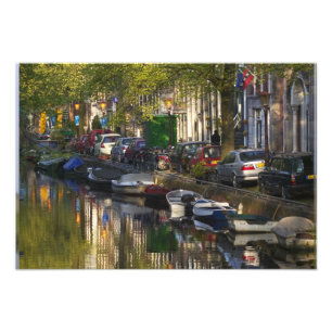 Foto Barcos y edificios a lo largo del cinturón del ca