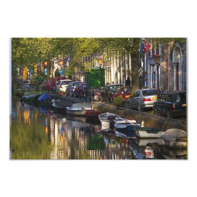 Foto Barcos y edificios a lo largo del cinturón del can (Frente)