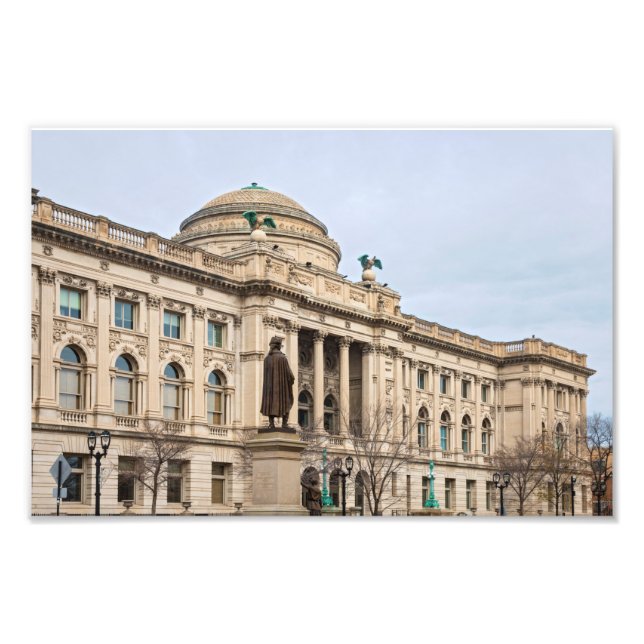 Foto biblioteca pública de estilo renacentista en milwa (Frente)