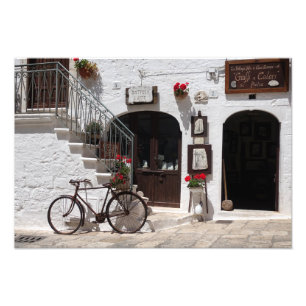 Foto Bici y escaparate viejos en Apulia