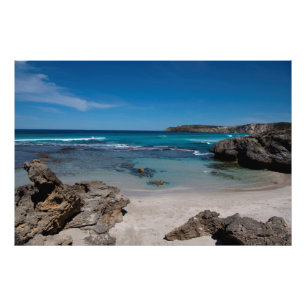 Foto Bonita bahía y playa aislada