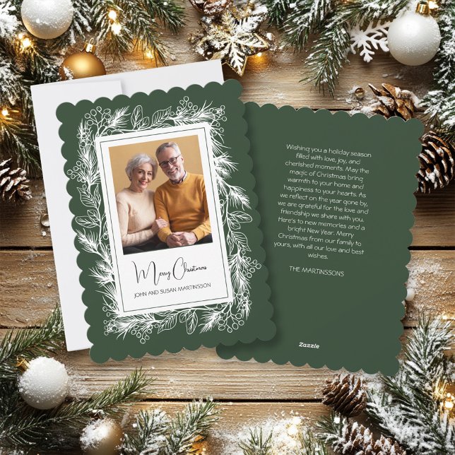 Foto Botánica Vintage Verde Feliz Navidad (Rustic and elegant green Christmas photo greeting card with a trim of white leaves and berries)