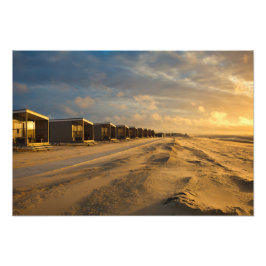 Foto Cabinas de playa al atardecer en la costa holandes
