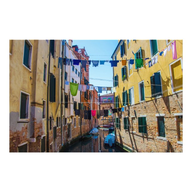 Foto Calle de Venecia con ropa lavada de lavado de ropa (Frente)