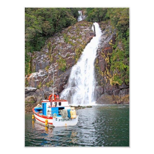Foto Cascada de barco y cascada, Chile (Frente)