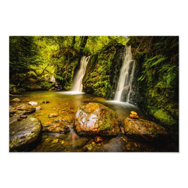 Foto Cascadas de Coolalingo: la joya oculta de la natur (Frente)