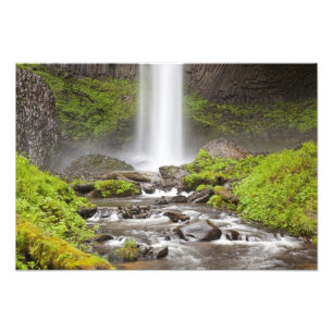Foto Cascadas Latourell, desfiladero del río Columbia,