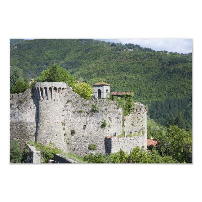 Foto Castelnuovo di Garfagnana, Toscana, Italia - A (Frente)