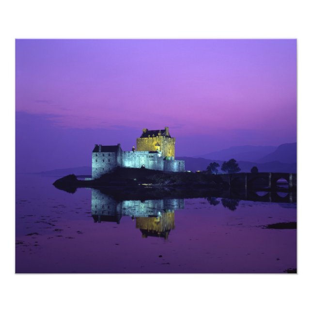 Foto Castillo de Eilean Donan, Tierras Altas, Escocia (Frente)