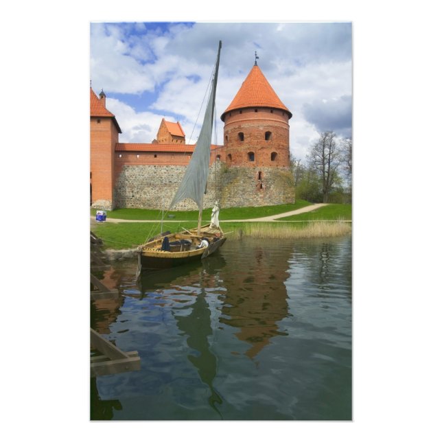 Foto Castillo de la Isla junto al lago Galve, Trakai, L (Frente)